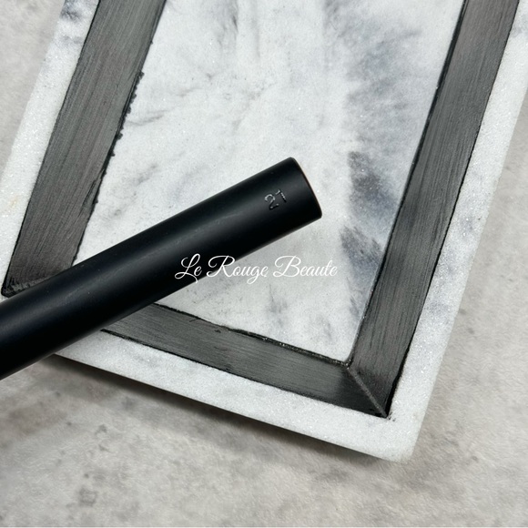 NARS #21 contour / highlighter brush - Picture 3 of 4